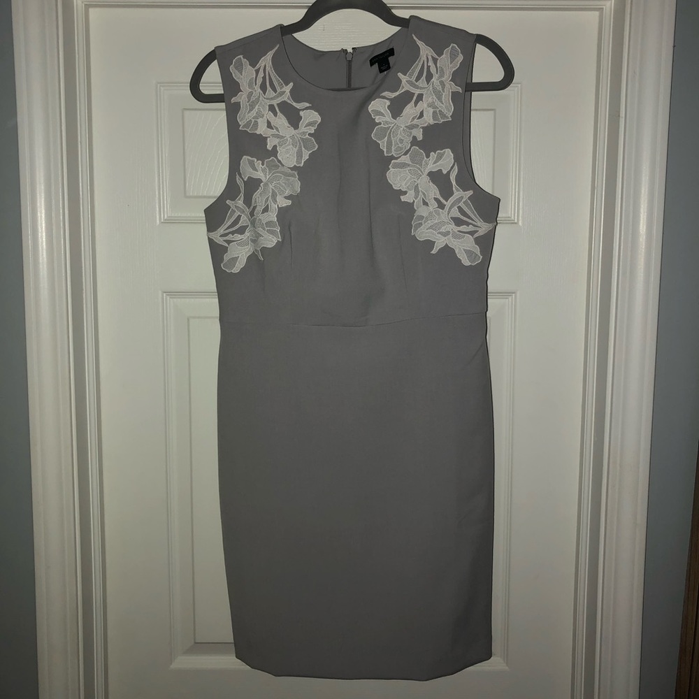NWT Ann Taylor light grey dress, size 6, with white flower pattern.